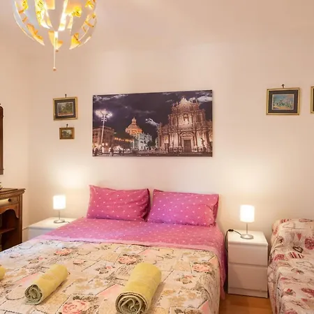 Apartment Happy House Catania